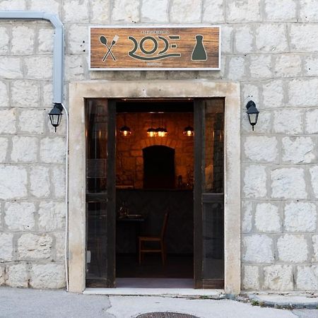 Apartments Magli Kastela Exterior photo