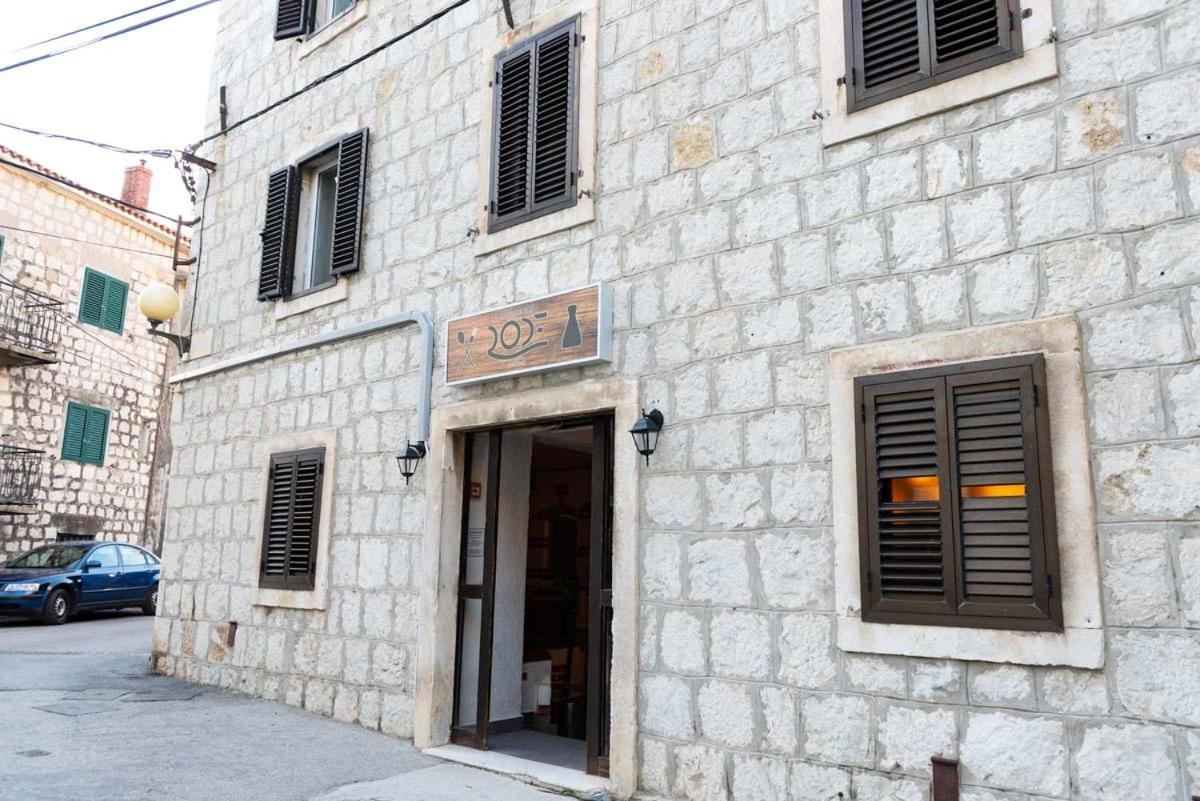 Apartments Magli Kastela Exterior photo